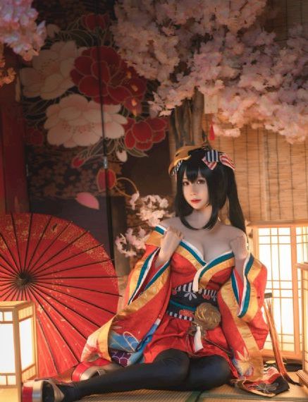 年轻的阿姨2在线观看