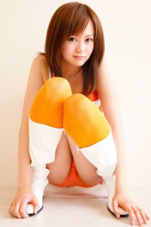 白丝美女被c