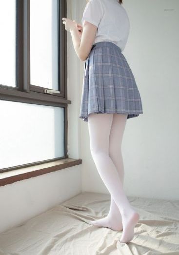 脱衣女郎