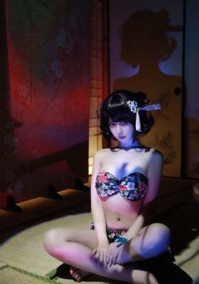 最年轻的小姨